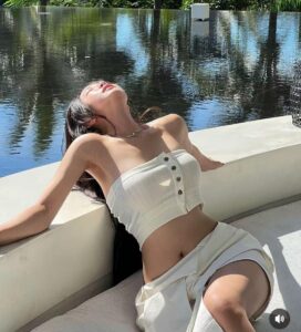 KL Escort - Yujin - Korean Girl Escort Girl In Bangsar