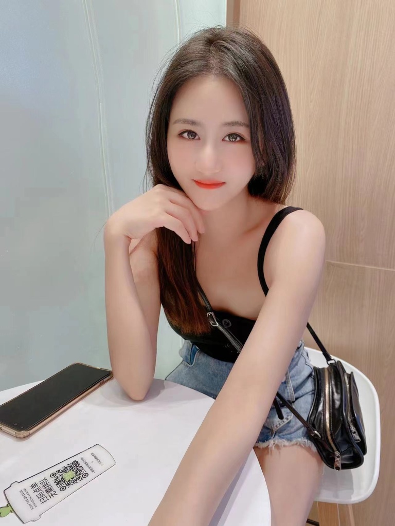 Bangsar Escort – CoCo – China Girl Escort Girl In Mid Valley