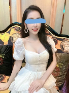 Damansara Escort - YiYi - Malaysia Chinese Girl Escort Girl In Petaling Jaya