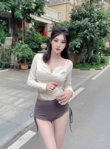 KL Escort - JiaYi - China Girl Escort Girl In Bangsar