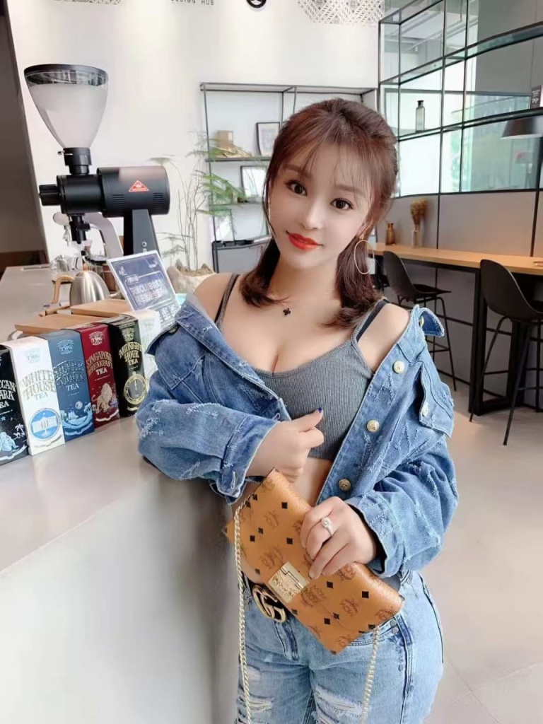 Pj Escort – XiaoJing – China Girl Escort Girl In Petaling Jaya